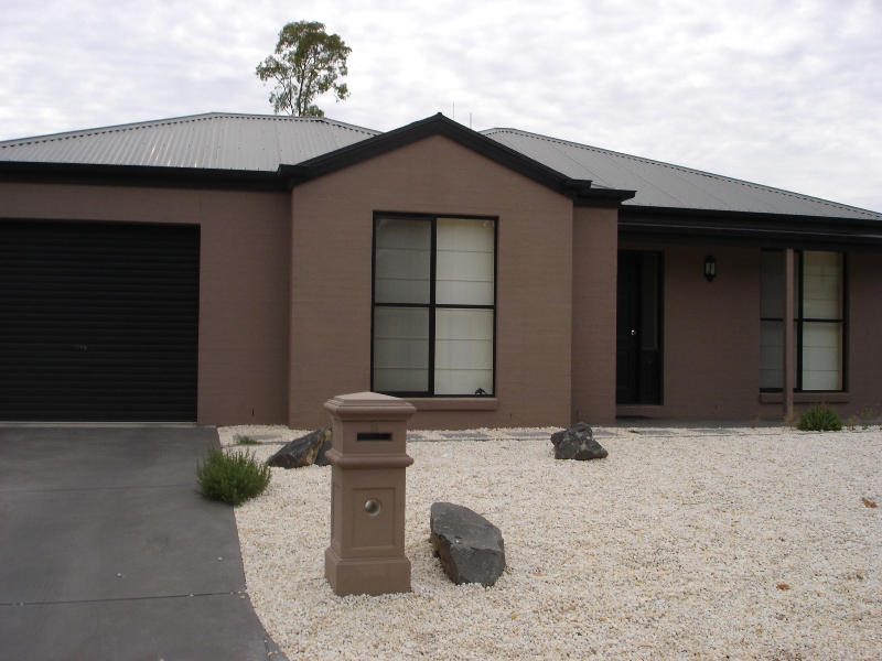 Immaculate Brick Veneer Picture 1