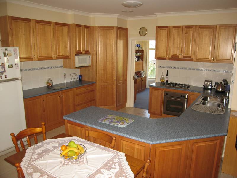 EMPTY NESTERS AND RETIREES Picture 3