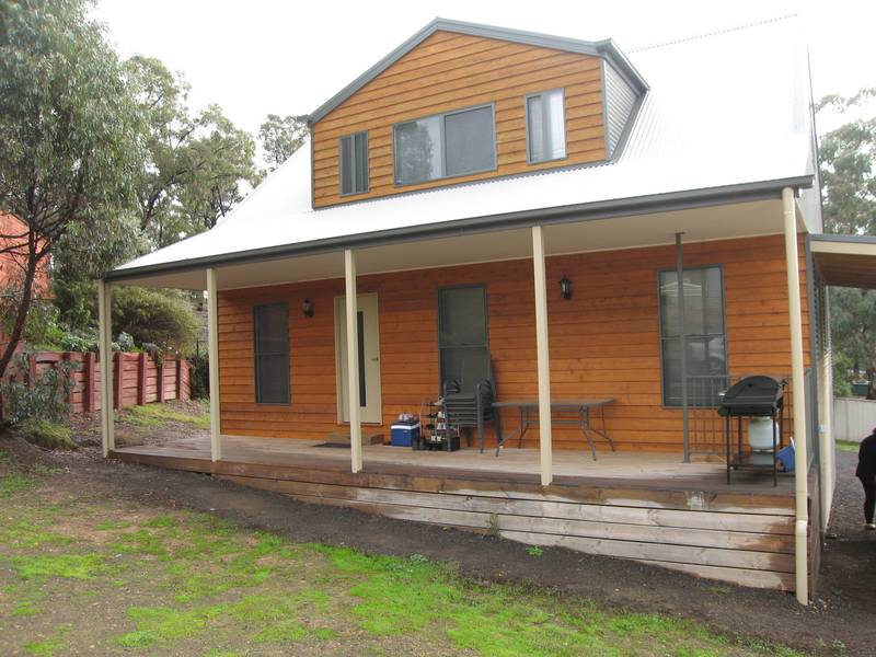 DOUBLE STOREY COTTAGE Picture 1