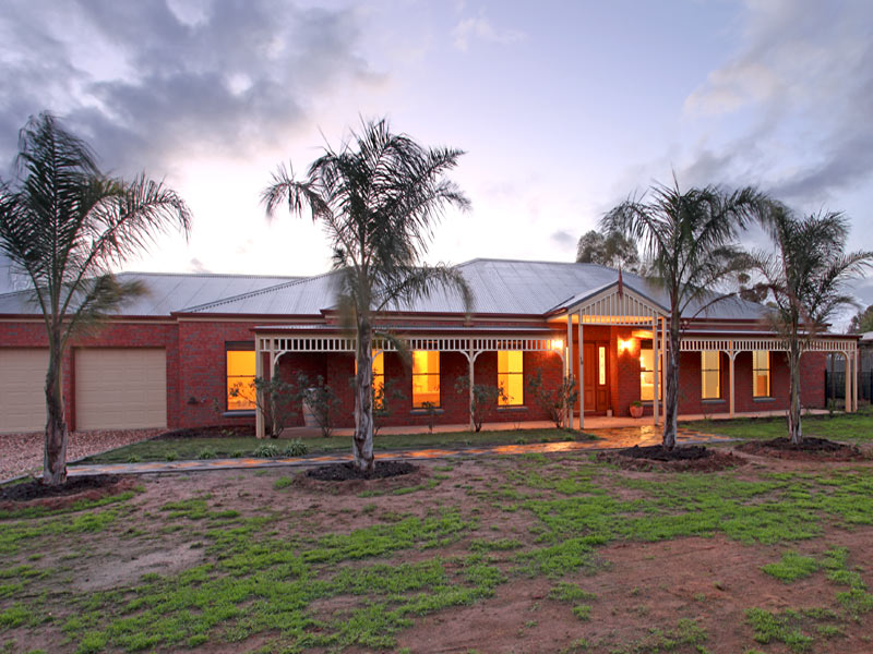 BRIDGEWATER ON LODDON Picture 2