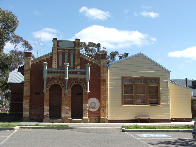 A POINT OF DIFFERENCE Picture 3