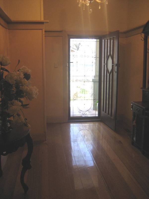 FULLY FURNISHED... Just sit back and relax... Picture 2