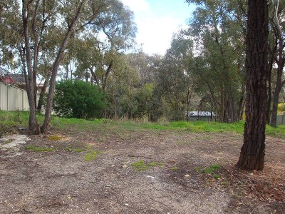 DELIGHTFUL STRATHDALE LAND Picture