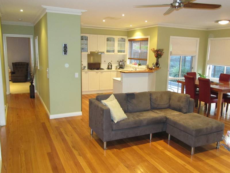 IMPECCABLE BY PRESENTATION AND DESIGN Picture 3