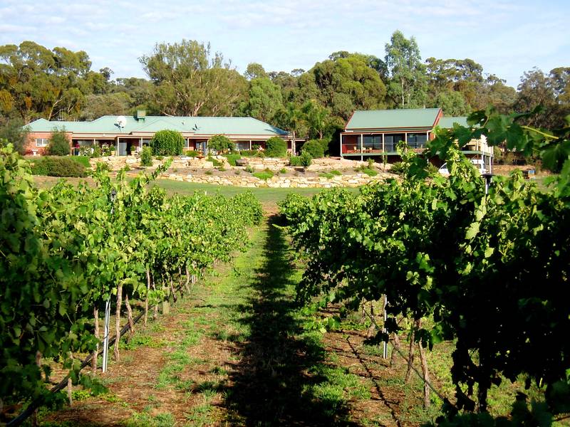 "LYNNEVALE ESTATE" Picture 2