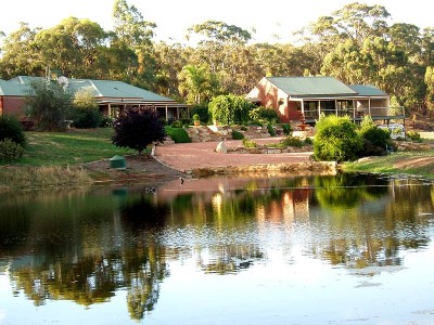 "LYNNEVALE ESTATE" Picture