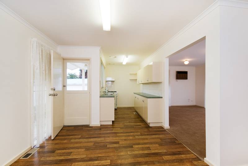 LOCATION LOCATION LOCATION Picture 2