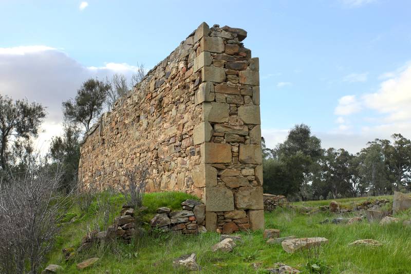 BUILD YOUR DREAM HOME Picture 3