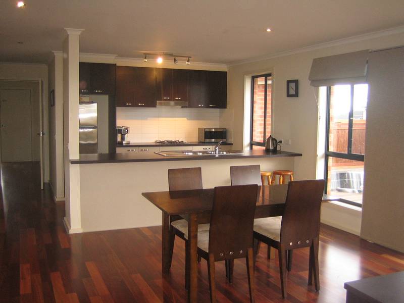 TOP NOTCH! Picture 3