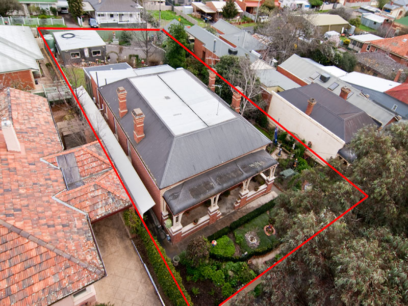 ONE OF BENDIGOS MOST PRESTIGIOUS STREETS Picture 1