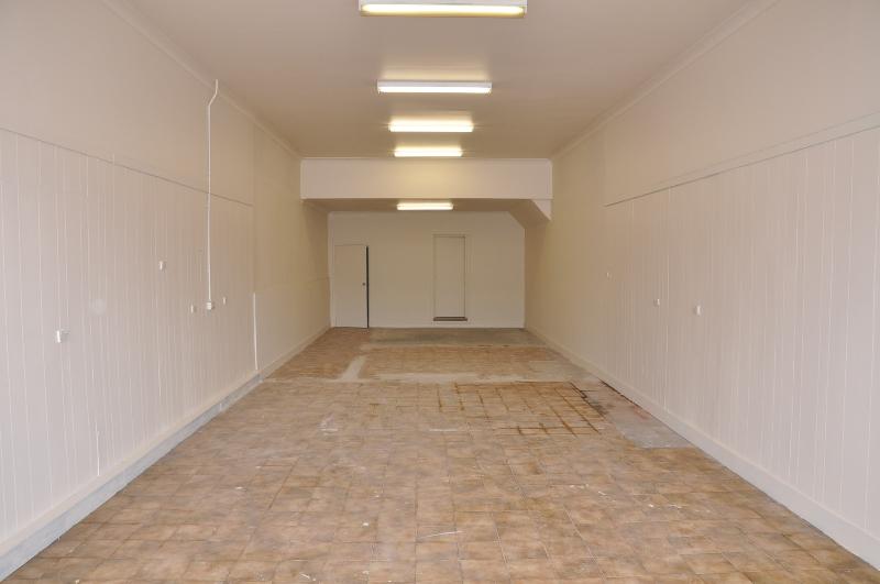 VERY NEAT AND VERY AFFORDABLE Picture 3