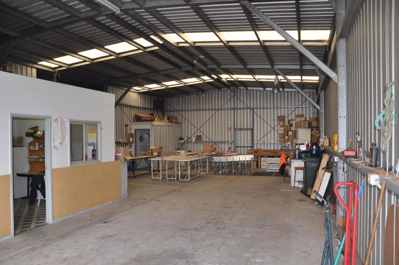 AFFORDABLE WAREHOUSE/FACTORY Picture 2