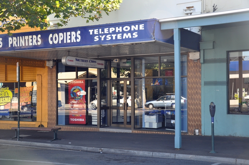 MAIN STREET FRONTAGE Picture 1