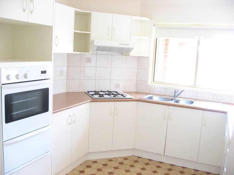 AFFORDABLE AND PRACTICAL - STRATHDALE Picture 2