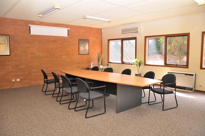 AFFORDABLE AND ATTRACTIVE Picture 2