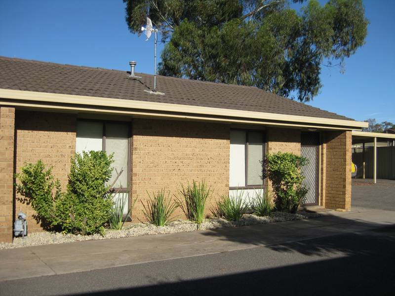 CLOSE TO ALL FACILITIES Picture 1