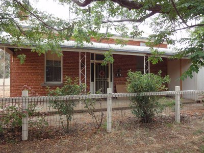 VICTORIAN PERIOD STYLE AT ITS BEST Picture VICTORIAN PERIOD STYLE AT ITS BEST Picture