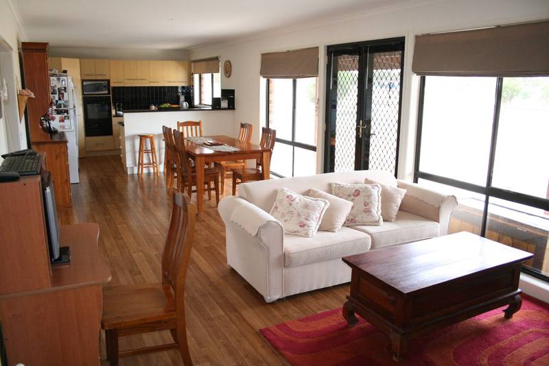 RURAL LIFESTYLE - GROWTH CORRIDOR Picture 3