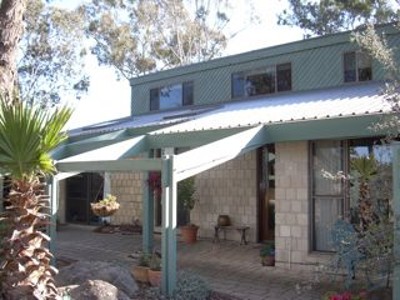 4 BEDROOM ARCHITECTURALLY DESIGNED FAMILY HOME Picture