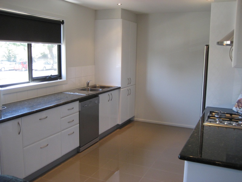 Fully Furnished - Beautiful Two Storey Townhouse Picture 3