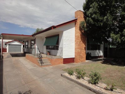 A FAMILY HOME WITH ADDITIONAL SPACE Picture