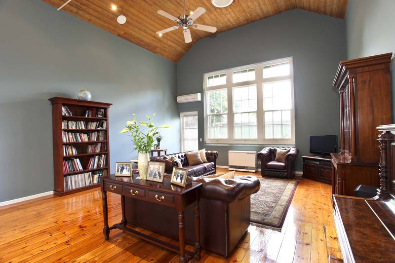 INNER CITY LIVING Picture 1