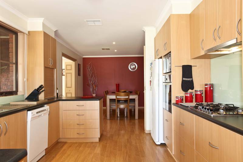 THE COMPLETE PACKAGE Picture 2