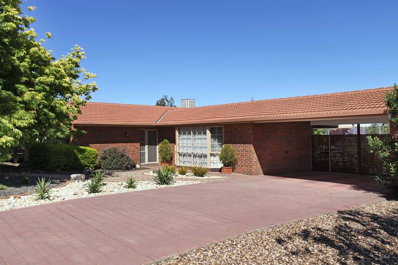 THE COMPLETE PACKAGE Picture 1