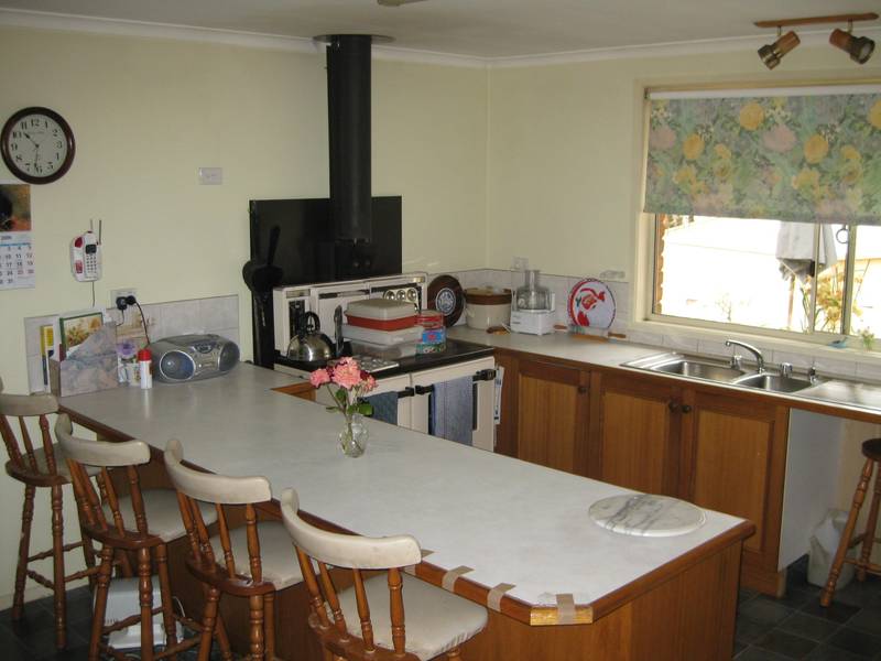 ENGAGING WARMTH AND WHAT A BLOCK! Picture 2