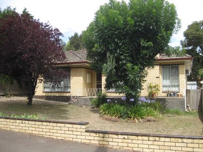 EASY TO LIVE IN, EASY TO LET OUT! Picture
