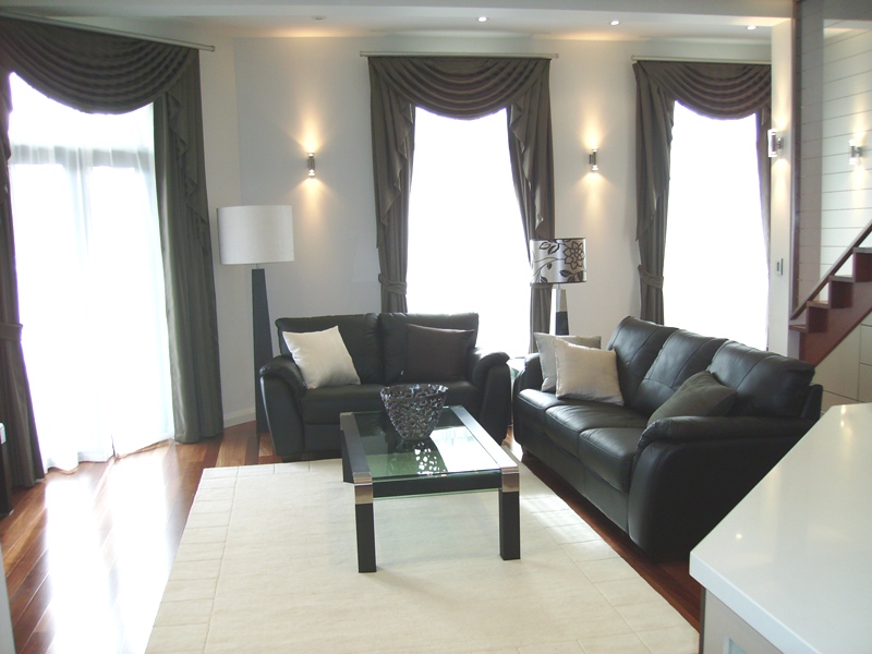 Simply the Best - FULLY FURNISHED Picture 3
