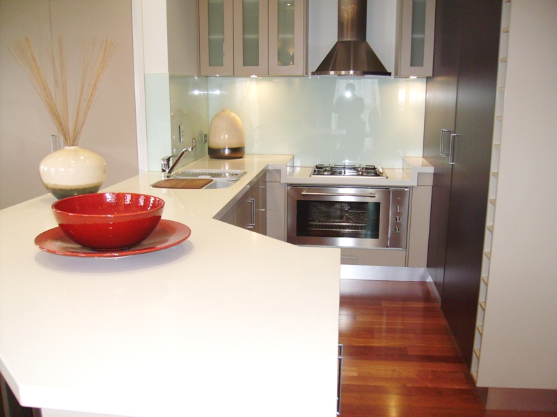 Simply the Best - FULLY FURNISHED Picture 2