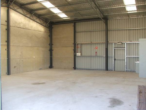 STANDOUT LOCATION Picture 3