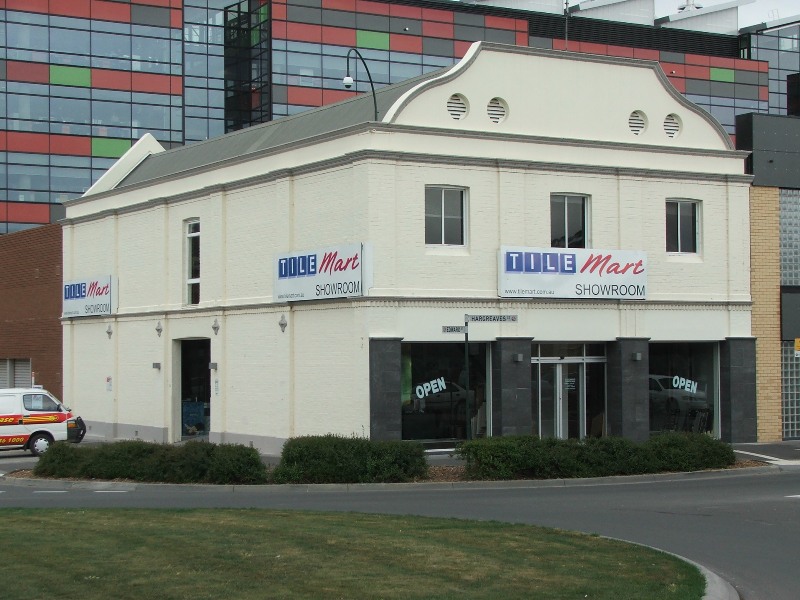 INNER CITY OFFICE ACCOMMODATION Picture 1