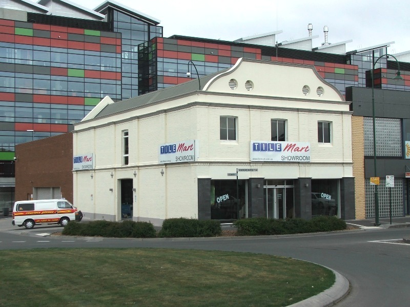 INNER CITY OFFICE ACCOMMODATION Picture 2