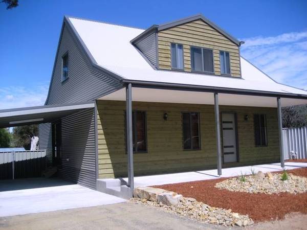 Brand New, two storey Picture 1