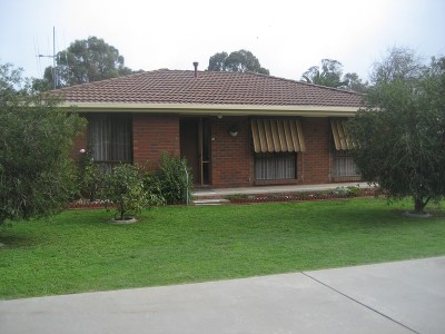 Close to Parks and Walking Tracks Picture