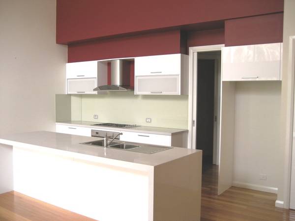 Executive Home in Central Location Picture 2