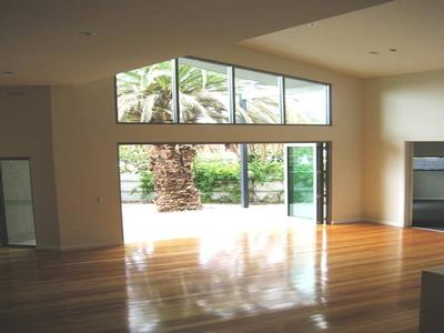 Executive Home in Central Location Picture