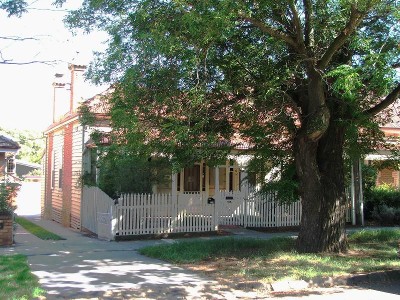 GREAT CENTRAL LOCATION Picture