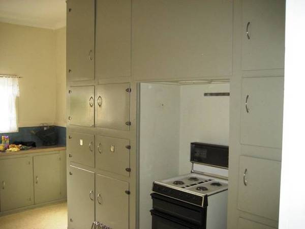 Ideal Location Picture 2