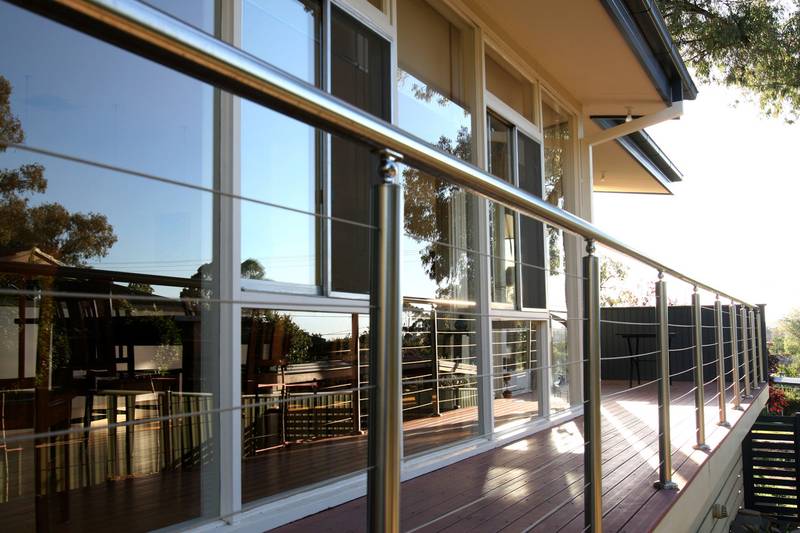 THINK OUTSIDE THE SQUARE Picture