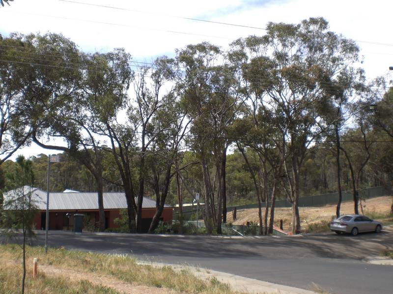 SPRING GULLY LAND Picture 2