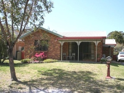 A COMFY FIRST HOME OR RETIREMENT HAVEN Picture