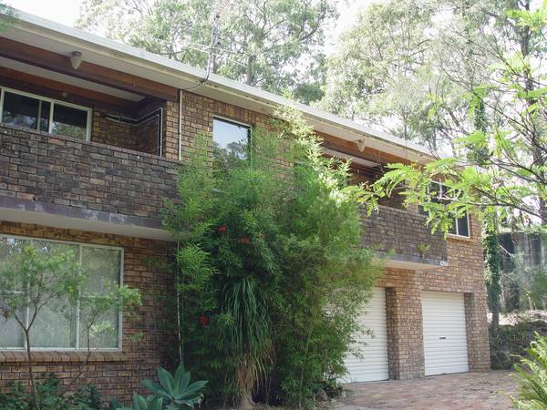 NEAT TWO BEDROOM, AIR CONDITIONED UNIT Picture 1