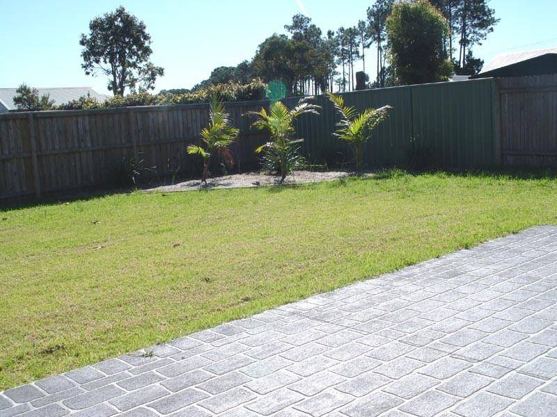 THE WHOLE FAMILY WILL LOVE THIS ONE! Picture 3