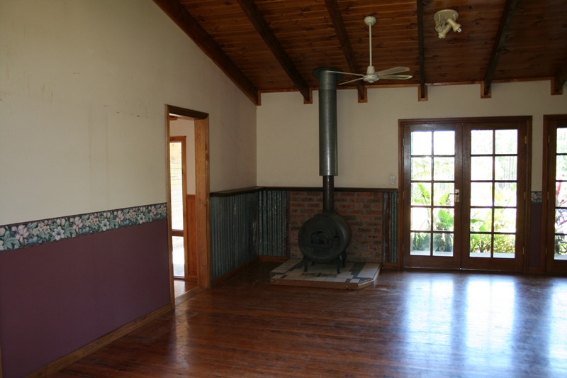 ROOM TO MOVE!! Picture 3