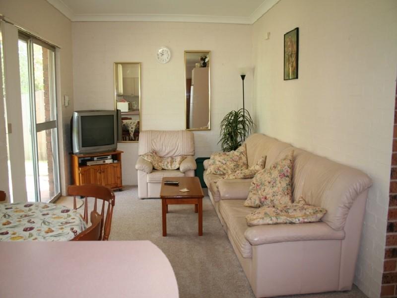 LOCATION AND PRESENTATION Picture 2