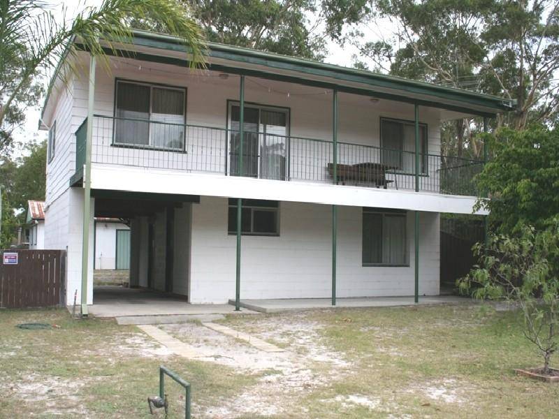 A HOME WITH STYLE! Picture 1