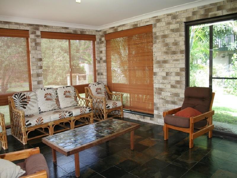 Make Yourself Comfortable Picture 3